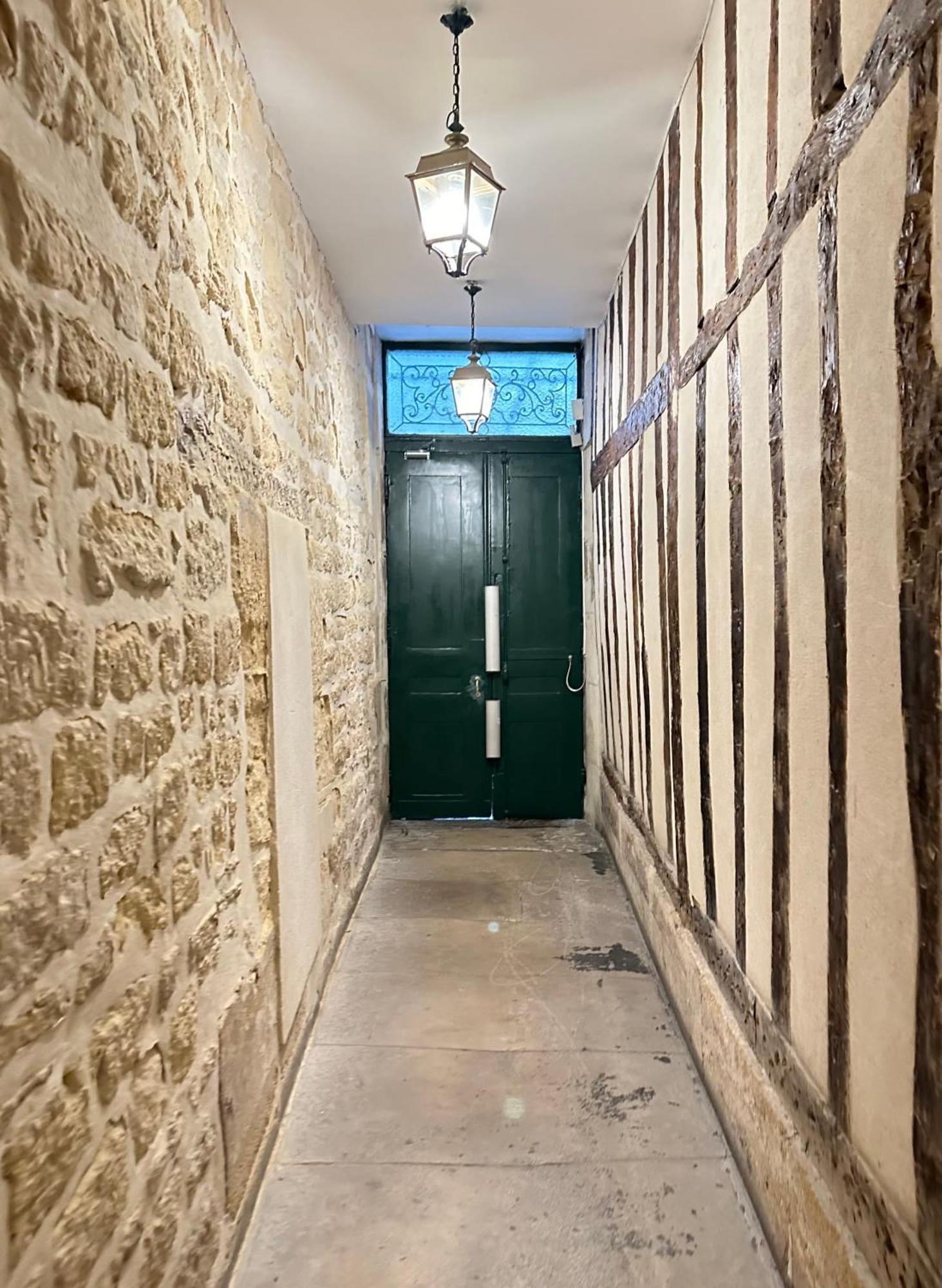 Spacious In Saint-germain-des-pres * Parijs